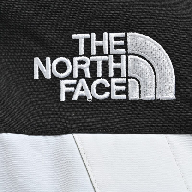 Supreme x The North Face S Logo Mountain Jacket - Image 4