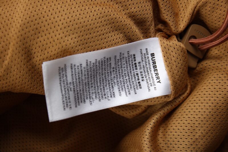 Burberry Fleece Jacket - Image 7