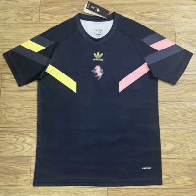 Juventus Training Jersey 2024-25 1