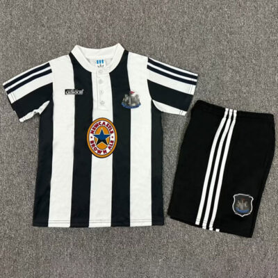 Newcastle United Home Soccer Kit Kids 1995-97 1