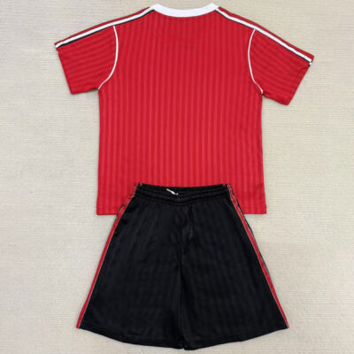 Manchester United Vintage Edition Kids Kit 2025/26 2