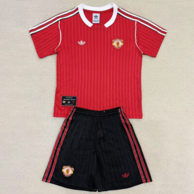 Manchester United Vintage Edition Kids Kit 2025/26